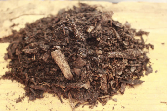 Outdoor potting soil