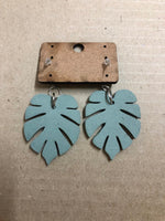 Load image into Gallery viewer, Monstera earrings
